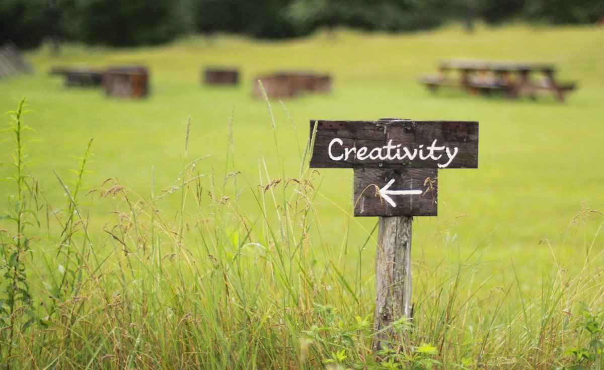 Composición con la palabra creatividad